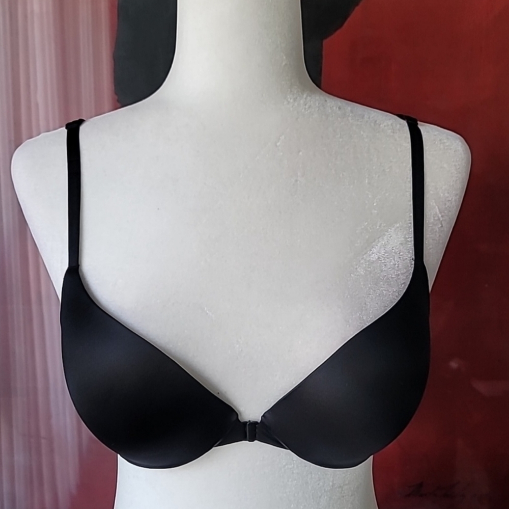 Victoria's Secret Very Sexy So Obsessed Push Up Racerback Bra Size 32D In Black